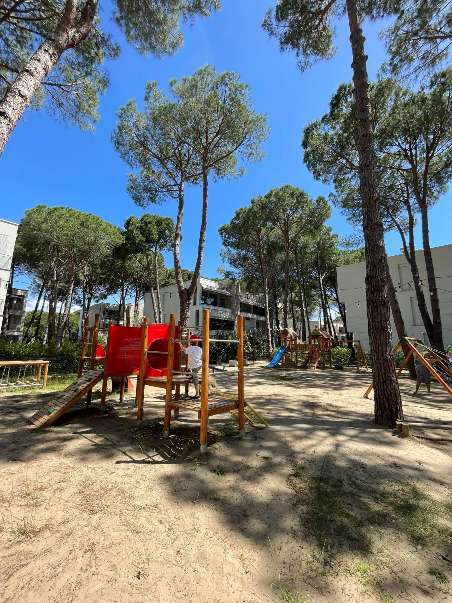 M&E Premium Apartments - San Pietro Durrës Exteriör bild
