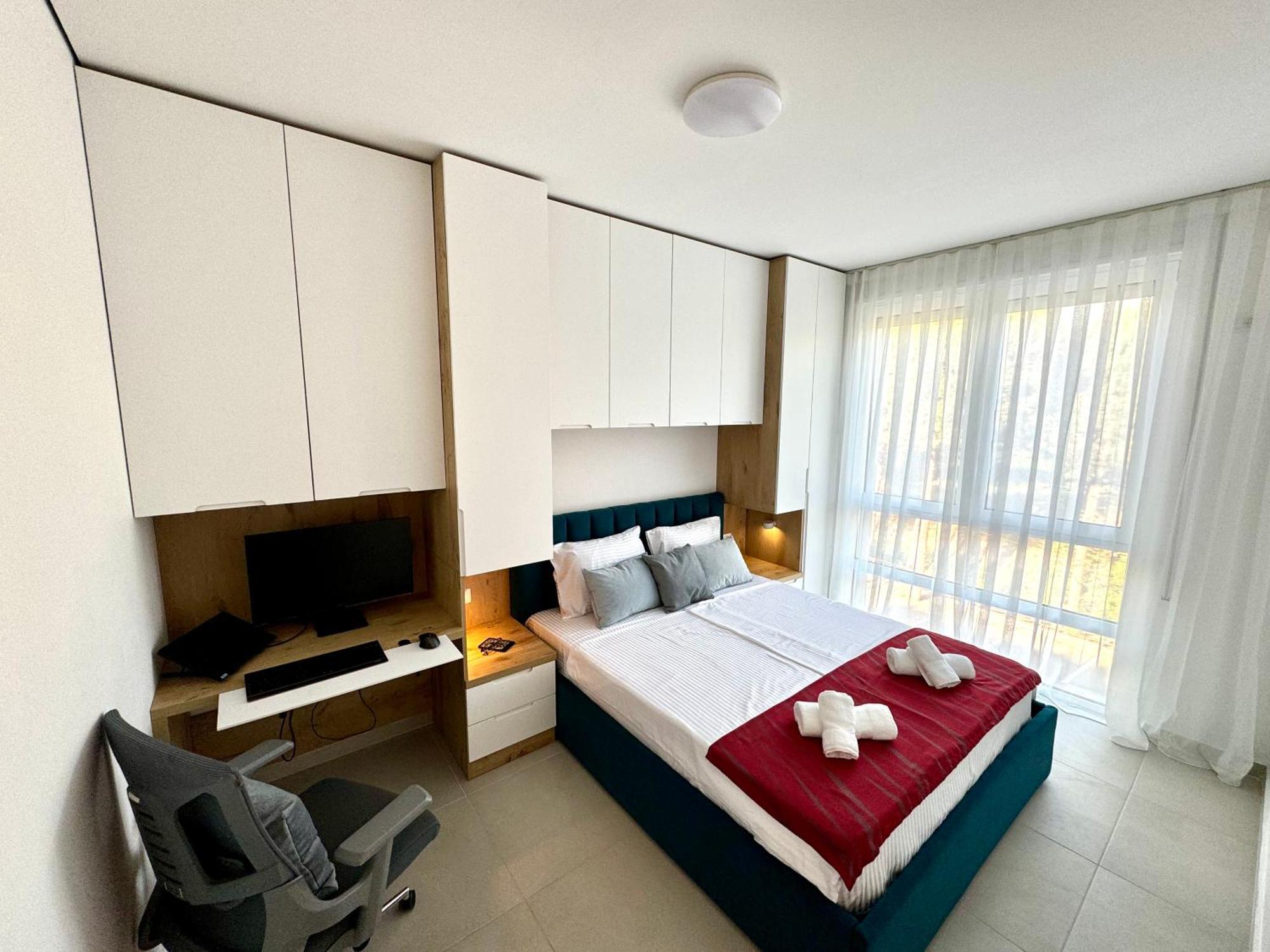 M&E Premium Apartments - San Pietro Durrës Rum bild