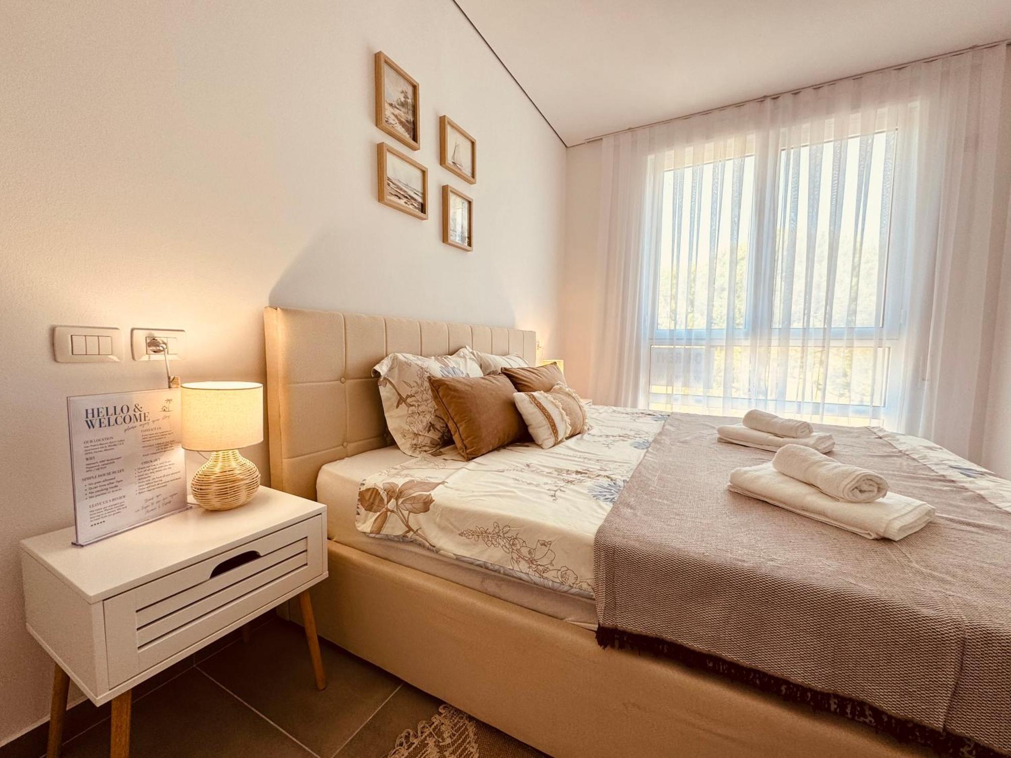 M&E Premium Apartments - San Pietro Durrës Exteriör bild